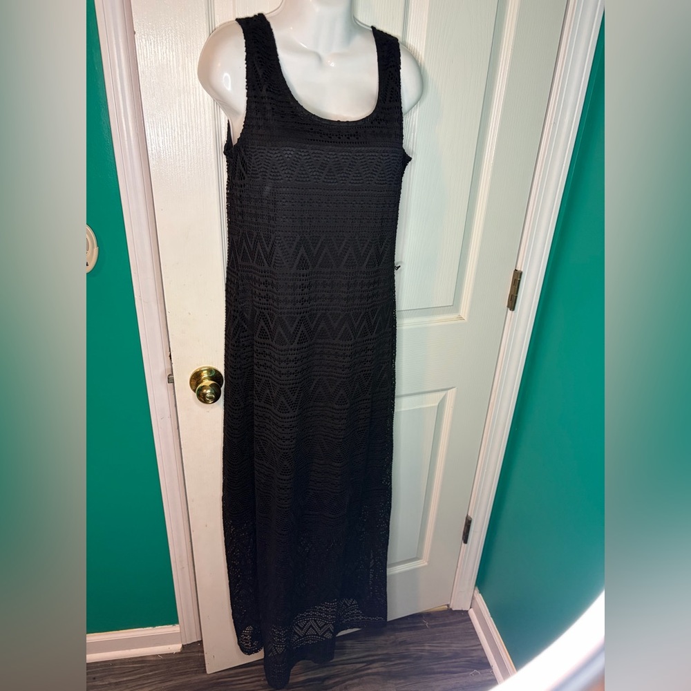 Nina Leonard Black Crochet Maxi Dress Sleeveless Scoop Neck Layered Lined M